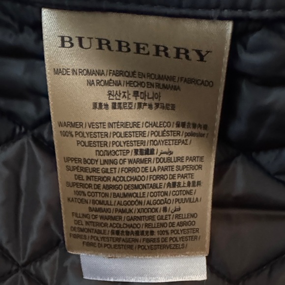 Authentic BURBERRY Black Quilted Vest - Picture 10 of 16